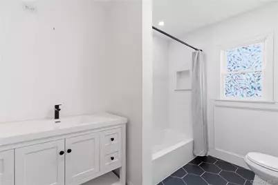 111 Shepherd Street, Rockville Centre, NY 11570 - Photo 16