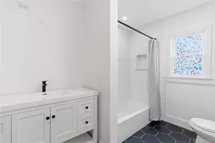 111 Shepherd St, Rockville Centre, NY 11570 - Photo 16