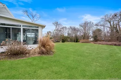 848 Hampshire Road, Bay Shore, NY 11706 - Photo 30
