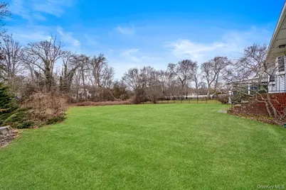 848 Hampshire Road, Bay Shore, NY 11706 - Photo 26