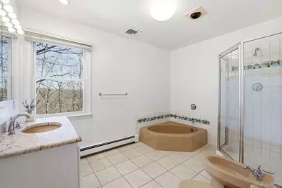 35 Woodcrest Drive, Armonk, NY 10504 - Photo 16