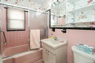 97 Vanderbilt Ave, Manhasset, NY 11030 - Photo 22