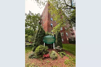 105-37 65th Avenue #6E, Forest Hills, NY 11375 - Photo 2