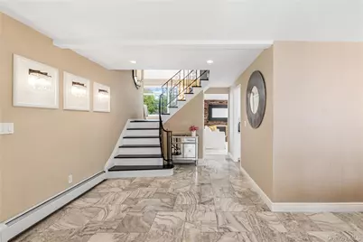 22 Delaware Avenue, Jericho, NY 11753 - Photo 14