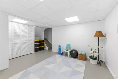 22 Delaware Avenue, Jericho, NY 11753 - Photo 32