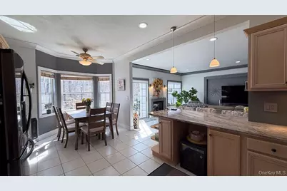 110 Willow Wood Drive, Oakdale, NY 11769 - Photo 42