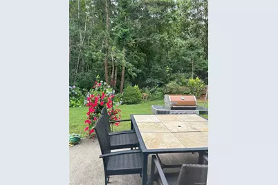 110 Willow Wood Drive, Oakdale, NY 11769 - Photo 46