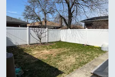 70-10 172nd Street, Fresh Meadows, NY 11365 - Photo 20