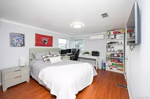 15 Alexander Dr, Syosset, NY 11791 - Photo 8