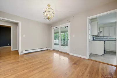 215 W Granada Avenue, Lindenhurst, NY 11757 - Photo 6
