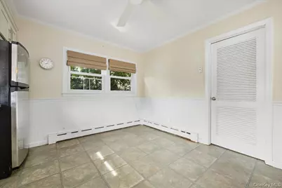 215 W Granada Avenue, Lindenhurst, NY 11757 - Photo 10