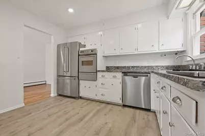 7 Anchorage Road, Port Washington, NY 11050 - Photo 10