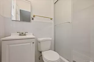 7 Anchorage Rd, Port Washington, NY 11050 - Photo 34