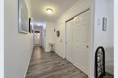 460 Old Town Road #5B, Port Jefferson Station, NY 11772 - Photo 2