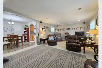 460 Old Town Road #5B, Port Jefferson Station, NY 11772 - Photo 6