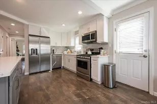 610 Monroe Blvd, Long Beach, NY 11561 - Photo 8