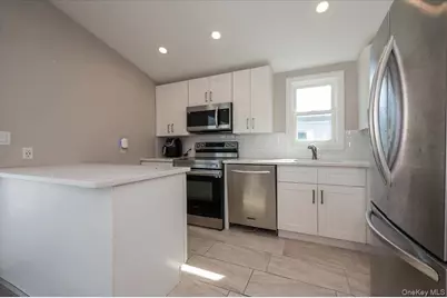 610 Monroe Boulevard, Long Beach, NY 11561 - Photo 18