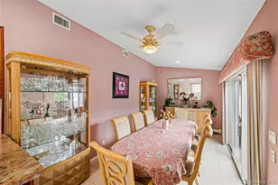 3634 Summer Dr, Wantagh, NY 11793 - Photo 12