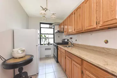 141-16 25th Road #2A, Flushing, NY 11354 - Photo 6