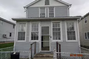 19 E 10th Rd, Far Rockaway, NY 11693 - Photo 1