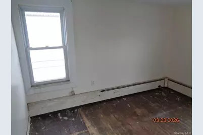 19 E 10th Road, Far Rockaway, NY 11693 - Photo 6