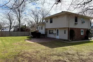 14 Glendale Dr, Melville, NY 11747 - Photo 4