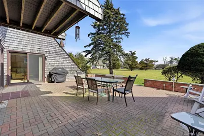 282 Helm Lane, Bay Shore, NY 11706 - Photo 30