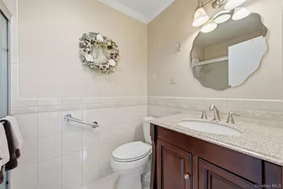 282 Helm Lane, Bay Shore, NY 11706 - Photo 28