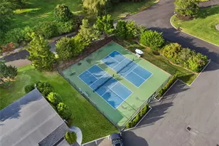 282 Helm Ln, Bay Shore, NY 11706 - Photo 42