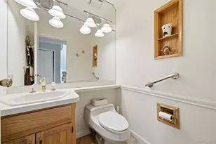 282 Helm Ln, Bay Shore, NY 11706 - Photo 20