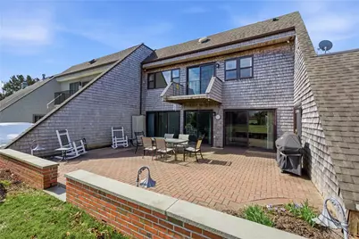 282 Helm Lane, Bay Shore, NY 11706 - Photo 32