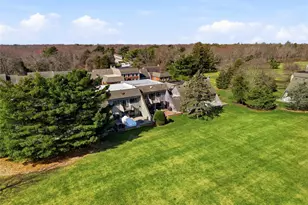 282 Helm Ln, Bay Shore, NY 11706 - Photo 40