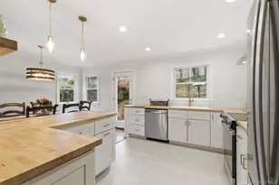 319 Jefferson St, Centerport, NY 11721 - Photo 8