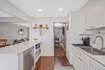 78 Emerson Avenue, Levittown, NY 11756 - Photo 8