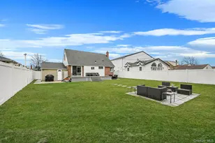 78 Emerson Ave, Levittown, NY 11756 - Photo 24