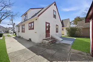 739 Edward St, Baldwin, NY 11510 - Photo 16