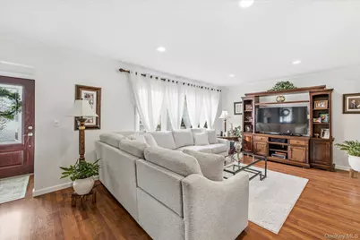 3643 Woodward Avenue, Seaford, NY 11783 - Photo 2