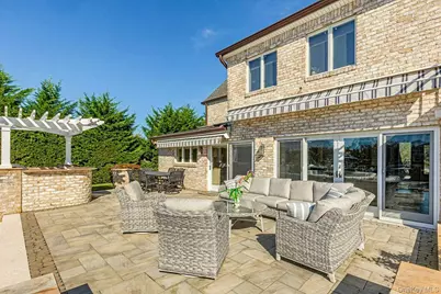 10 Beech Road, Islip, NY 11751 - Photo 44