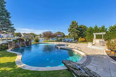 10 Beech Road, Islip, NY 11751 - Photo 38