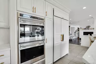 10 Beech Rd, Islip, NY 11751 - Photo 20