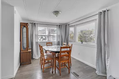 74 Maple St, East Quogue, NY 11942 - Photo 4