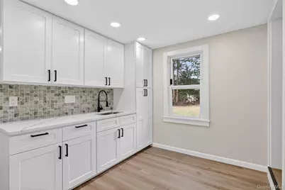 1727 Central Street, Yorktown Heights, NY 10598 - Photo 16