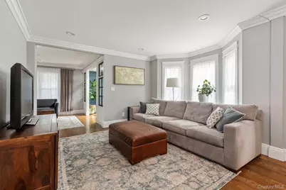 420 Scranton Avenue, Lynbrook, NY 11563 - Photo 2