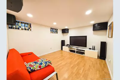 43 Fort Hill Road, Huntington, NY 11743 - Photo 22