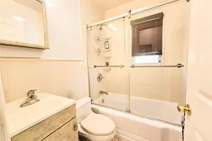 43 Fort Hill Rd, Huntington, NY 11743 - Photo 14