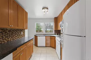 25 Woodland Terrace Ct, Carmel, NY 10512 - Photo 4