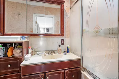 569 Peninsula Boulevard, Cedarhurst, NY 11516 - Photo 26