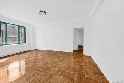 1569 Metropolitan Avenue #4g, Bronx, NY 10462 - Photo 10