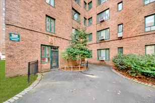 1569 Metropolitan Ave, Bronx, NY 10462 - Photo 1