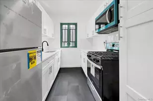 1569 Metropolitan Ave, Bronx, NY 10462 - Photo 2